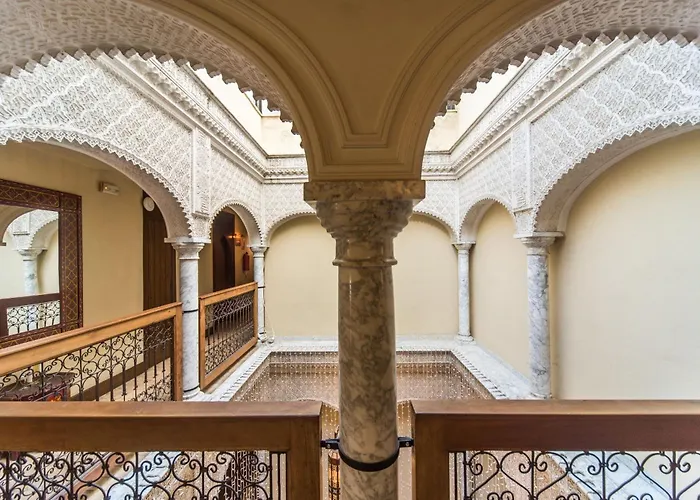 Alcoba Del Rey De Sevilla